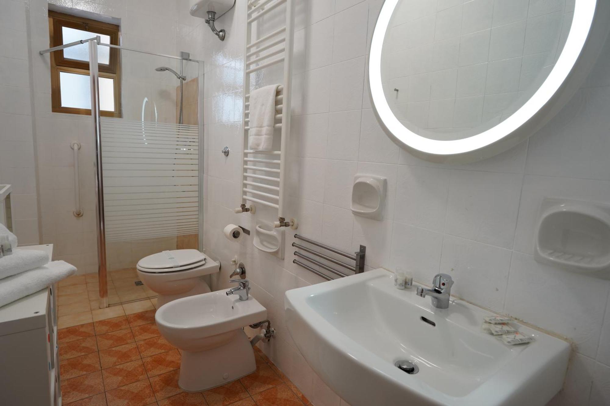 Abate Gimma Apartment 10 Minutes From St Nicholas Cathedral Bari Exterior photo